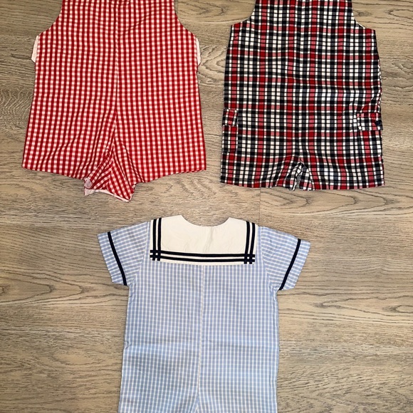 Bundle of 3 size 24M onesies! - Picture 2 of 5